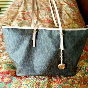 Michael Kors Signature Jet Set Travel Tote